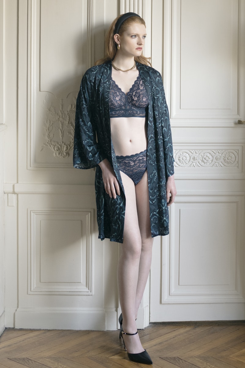 Marlene Damask Robe  | Glowing Damask 74837-2163